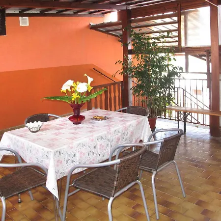 Lina - Pul305 By Interhome شقة *