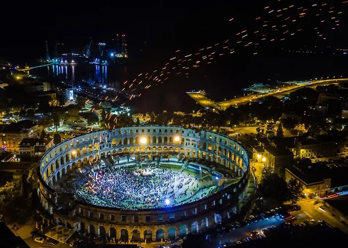 شقة Lina - Pul305 By Interhome *